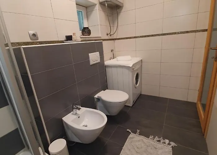 Lidia וילה Ladevci